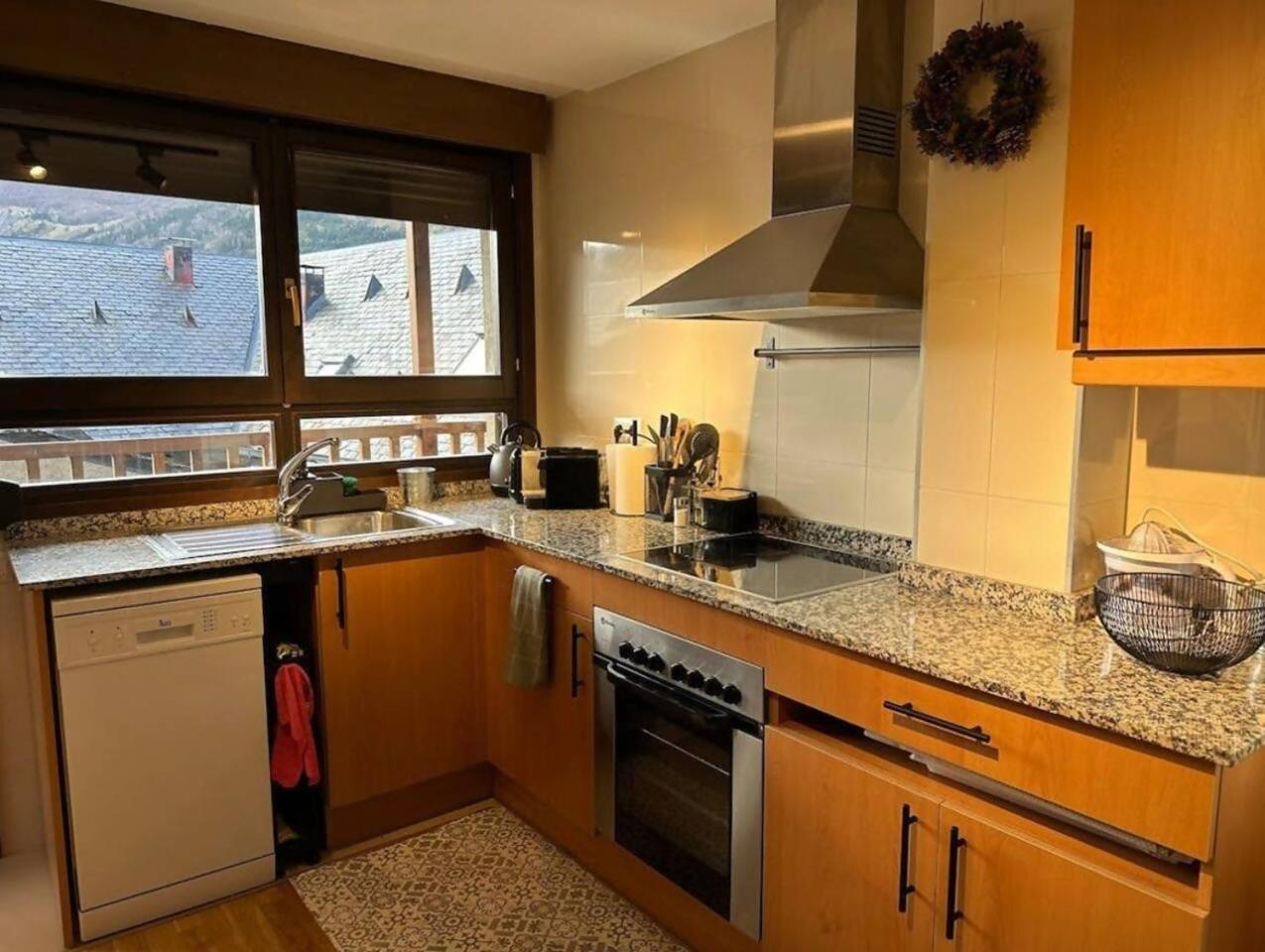 Caleydos Duplex Diseno Garaje Wifi Leilighet Sallent de Gállego Eksteriør bilde